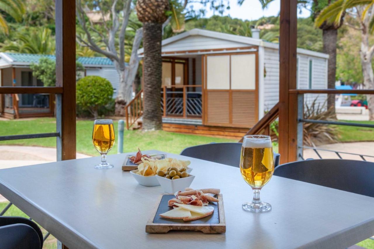 Camping Vila Village Sant Feliu de Buixalleu Exteriér fotografie